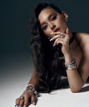 Аппетитная красотка приглашает в гости и обещает незабываемый опыт. Со мной ты сможешь расслабиться и насладиться моментами истинной страсти. Позвони и ты останешься доволен! 2867, 20 лет